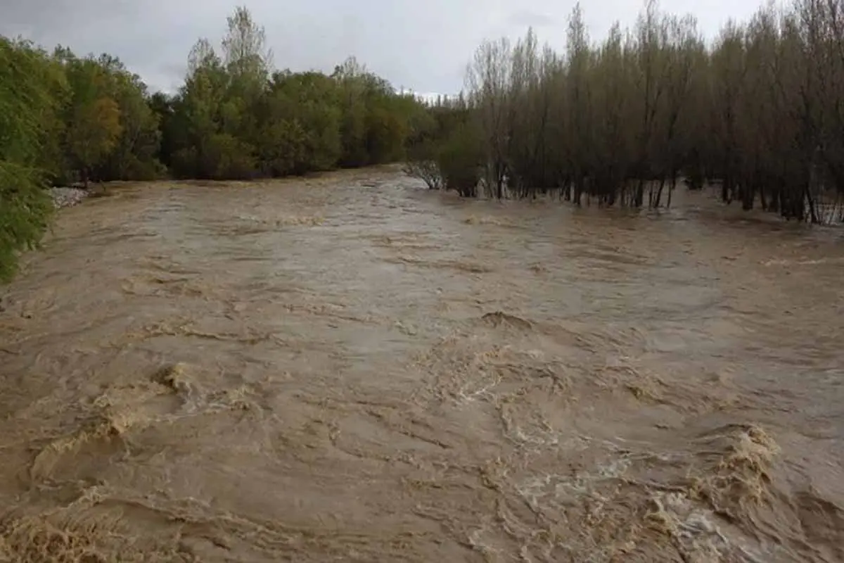 سیل در چهارمحال و بختیاری/ ۱۵ روستای کوهرنگ مسدود شد