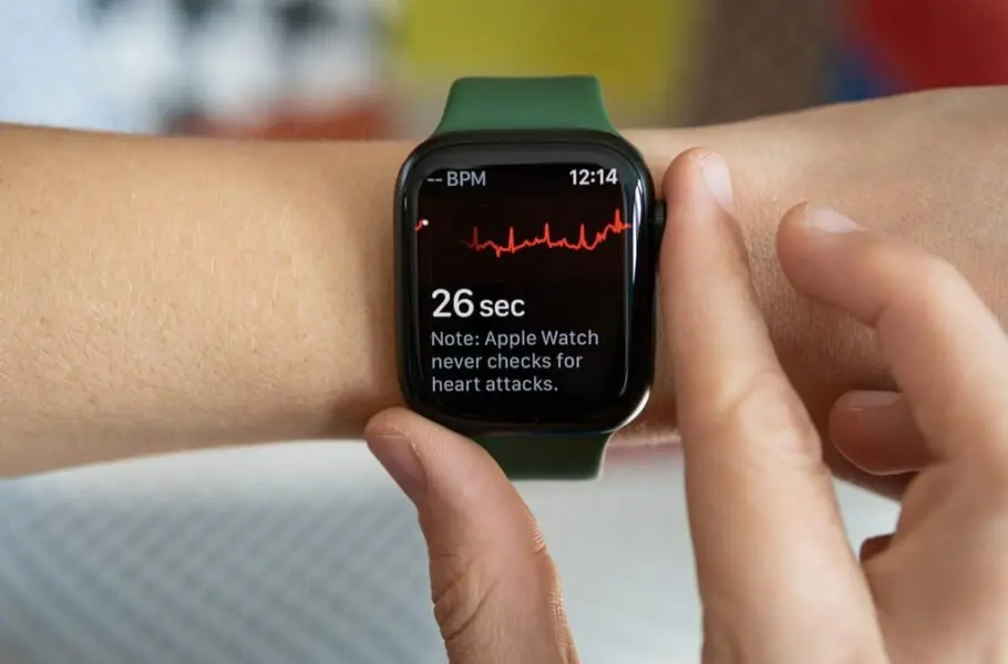 AFib-Apple-Watch-FDA-910x600