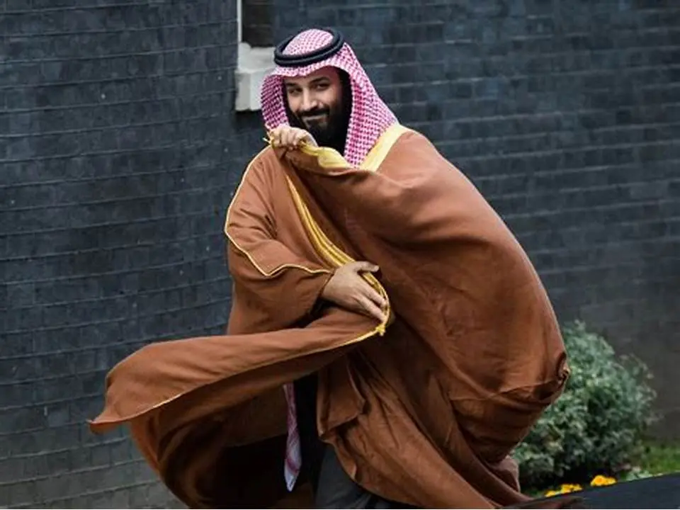 پوشش عجیب بن سلمان خبرساز شد +عکس