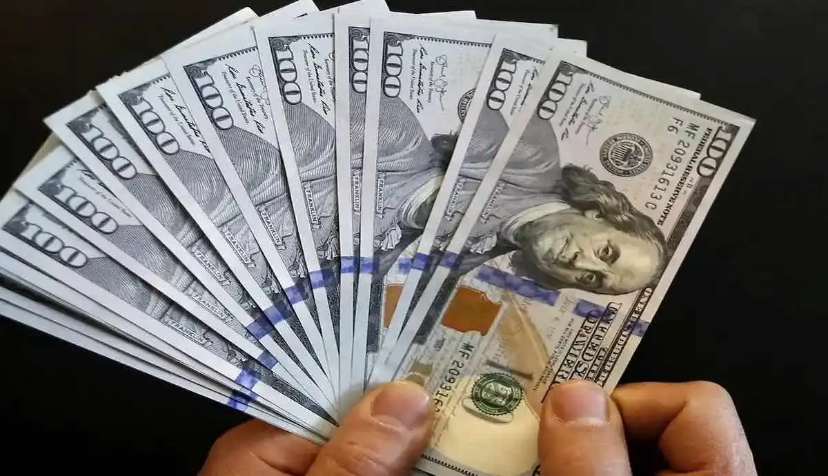 قیمت دلار 8 آذر 1402 / دلار با کدام سیگنال عقب نشینی می کند؟