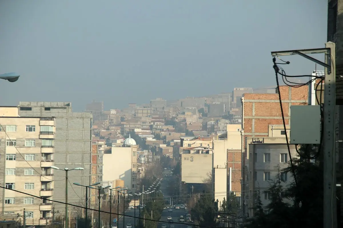 آلودگی هوای تهران نتیجه الگوی نامناسب توسعه شهری/ آلودگی هوا به صورت میانگین روزانه جان ۴۱ نفر را می گیرد