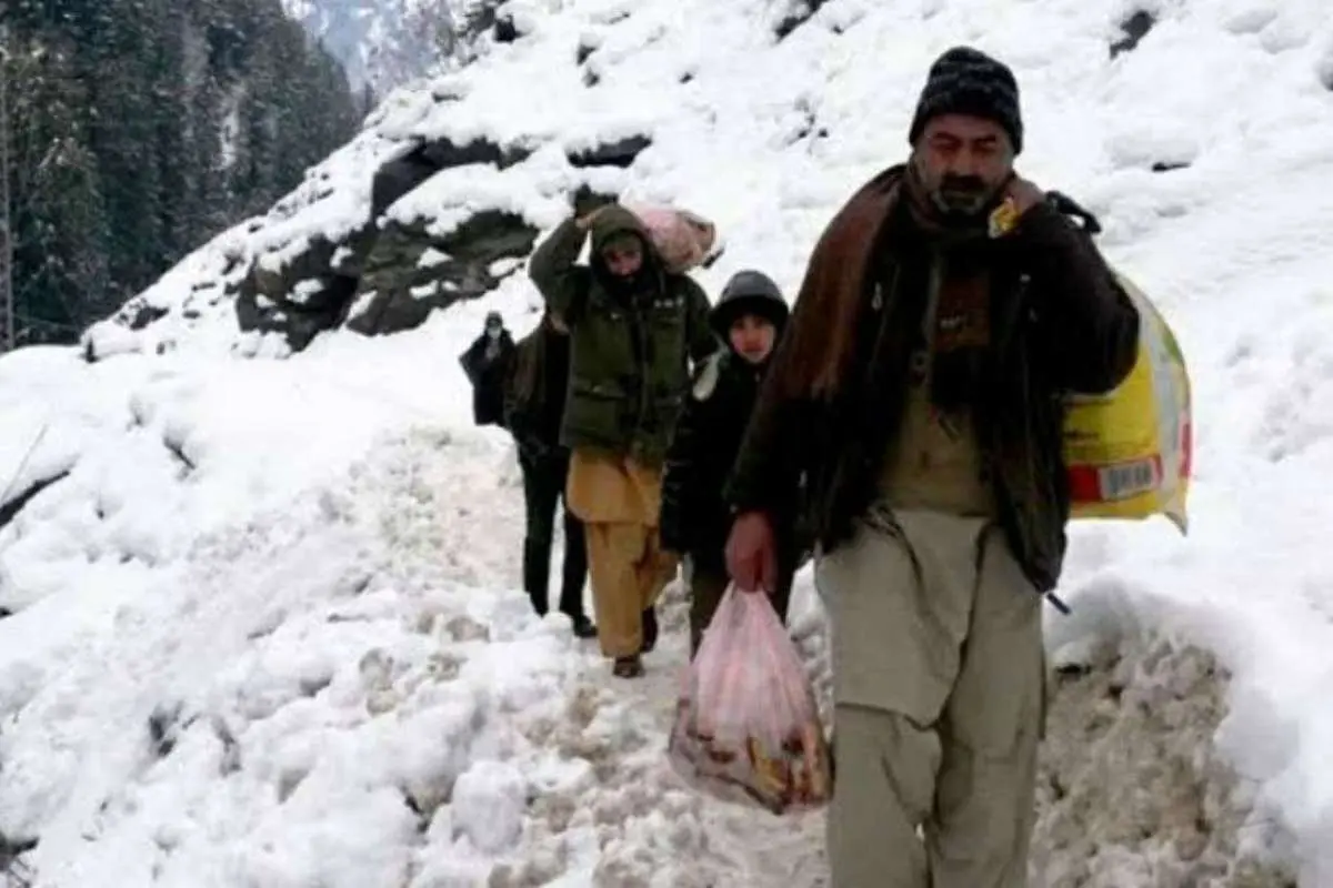 بارش سنگین برف در افغانستان جان ۲۰  نفر را گرفت