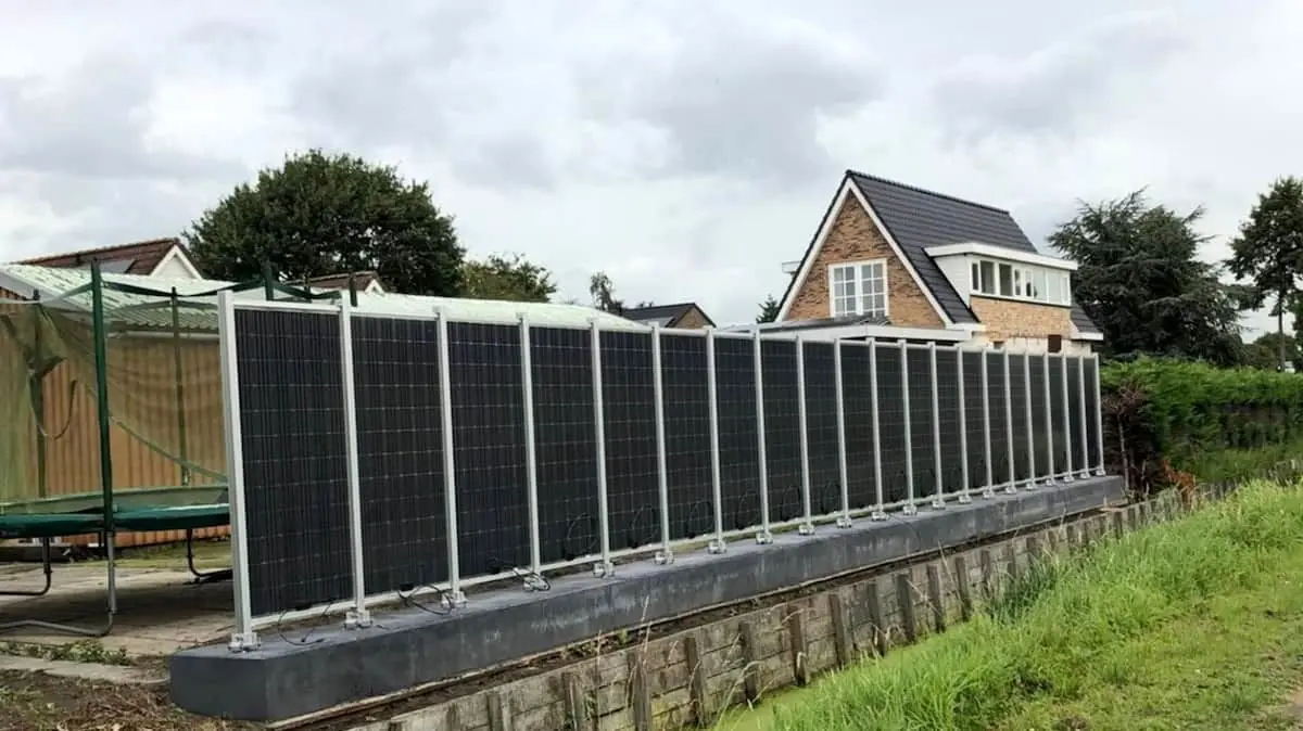 انبوه پنل‌های خورشیدی چینی: از پشت‌بام تا حصار باغ!