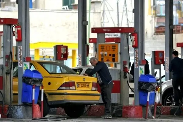 زمان شارژ سهمیه بنزین اردیبهشت ماه اعلام شد