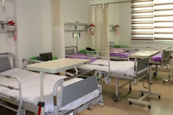 تعطیلی بیمارستان‌ها در تعطیلات نوروز تخلف است
