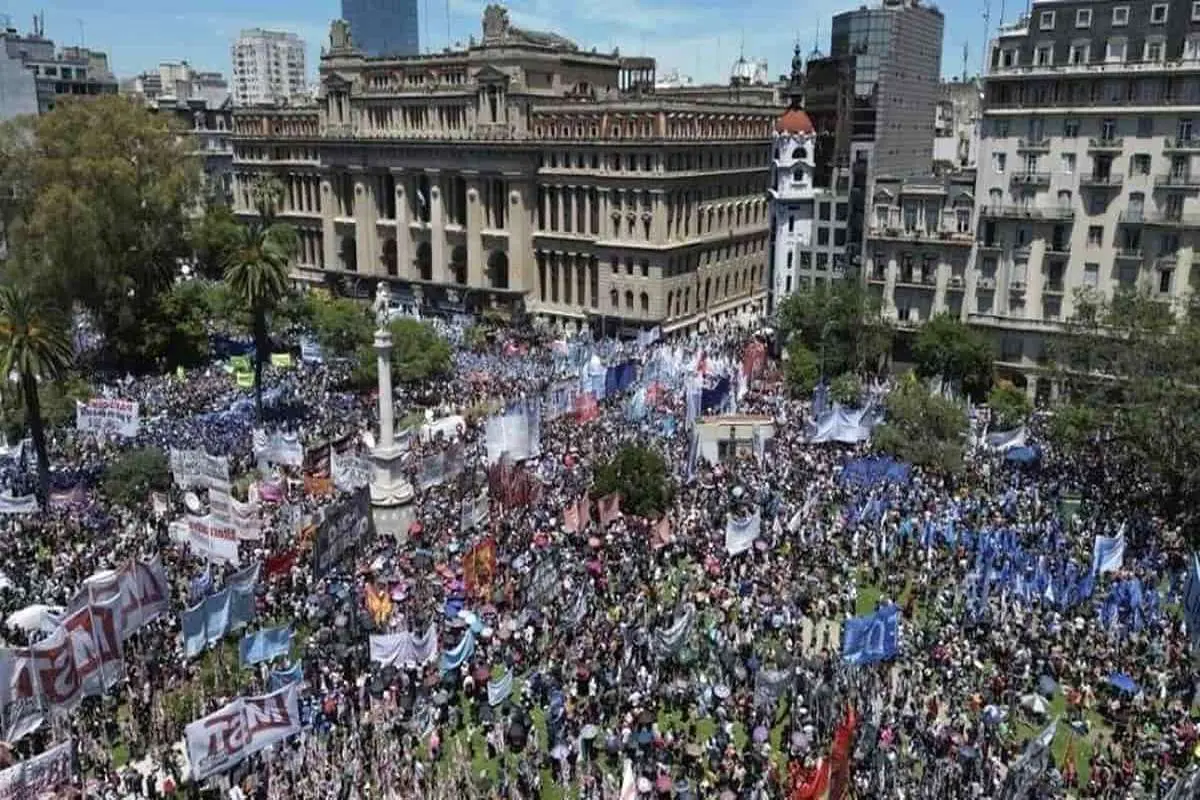 اعتراض اتحادیه‌های آرژانتین به اصلاحات جنجالی رئیس‌جمهوری جدید