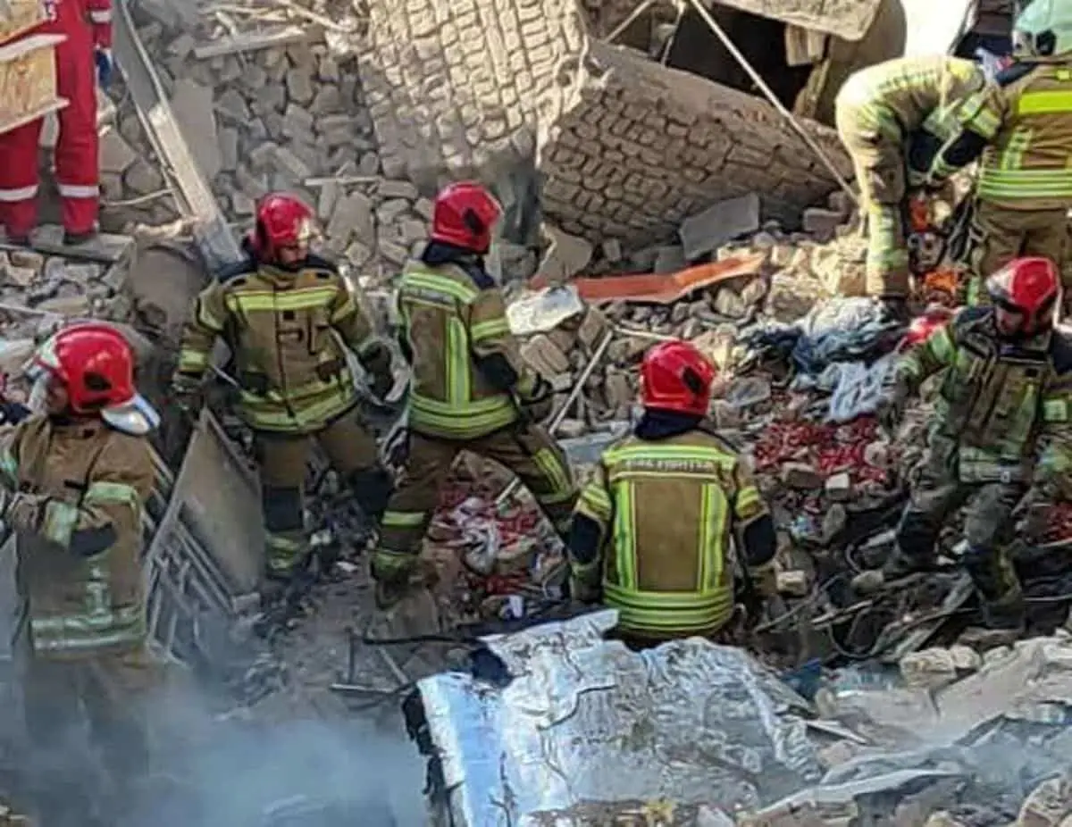 انفجار مرگبار در کارگاه غیر‌مجاز مواد محترقه فردیس/ تخریب کامل ساختمان‌ها + تصویر