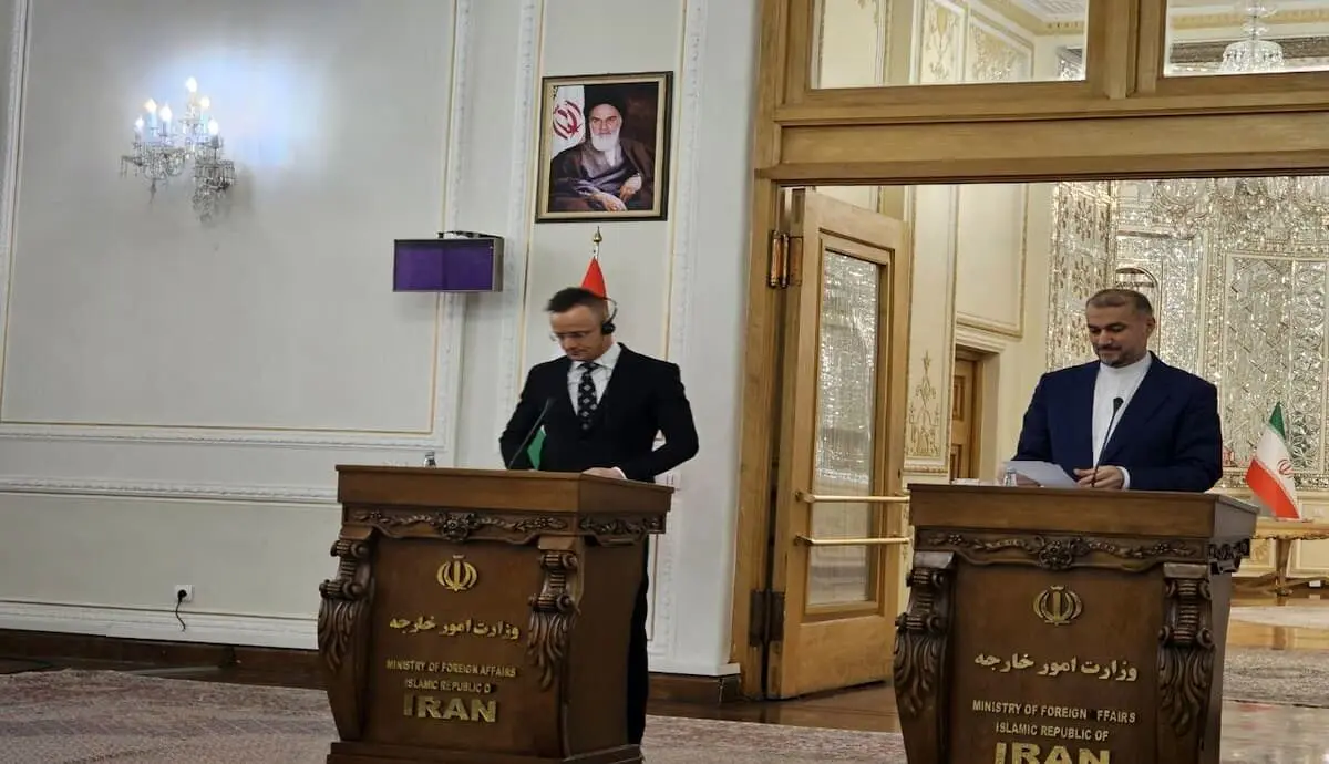 وزیر خارجه مجارستان: برای جلوگیری از گسترش منازعه در منطقه به تهران آمدم