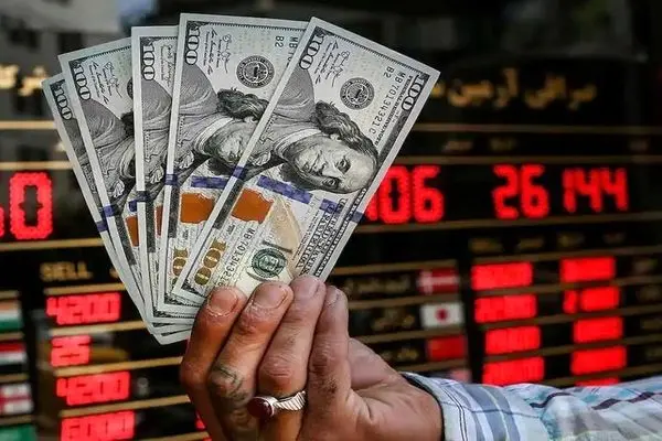 قیمت دلار امروز ۲۷ مرداد 1403 / دلار با کاهش 700 تومانی یک کانال عقب نشست