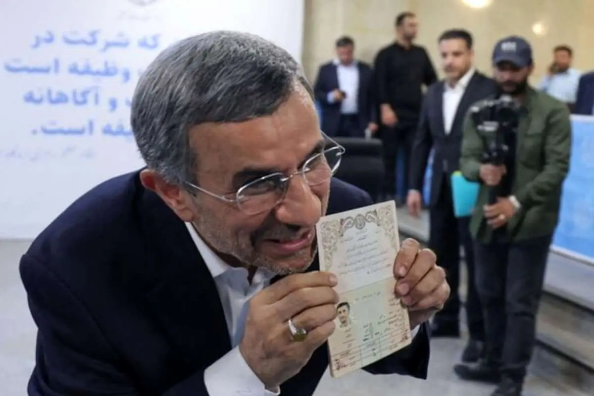 دفتر احمدی نژاد: صداوسیما وقت بدهد پاسخ ظریف را بدهم
