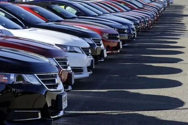 با اجرای ماده ۱۰ قانون ساماندهی صنعت خودرو اتفاق افتاد
بازار خودرو شوکه شد
