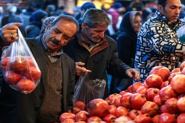 دست‌وپنجه نرم کردن با تورم/ هزینه‌های شب یلدا سر به فلک می‌زند