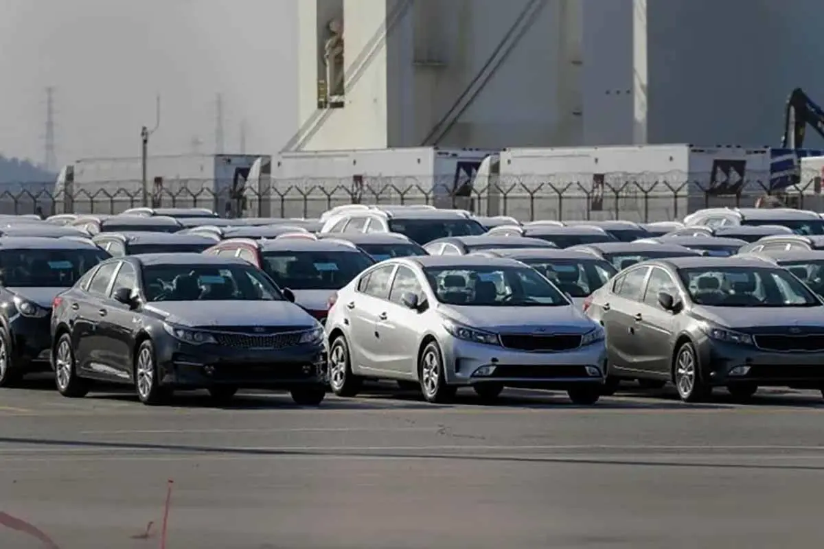 واردات ۸۰۰۰ خودرو به کشور/ نصف خودروهای ترخیصی پلاک شده است