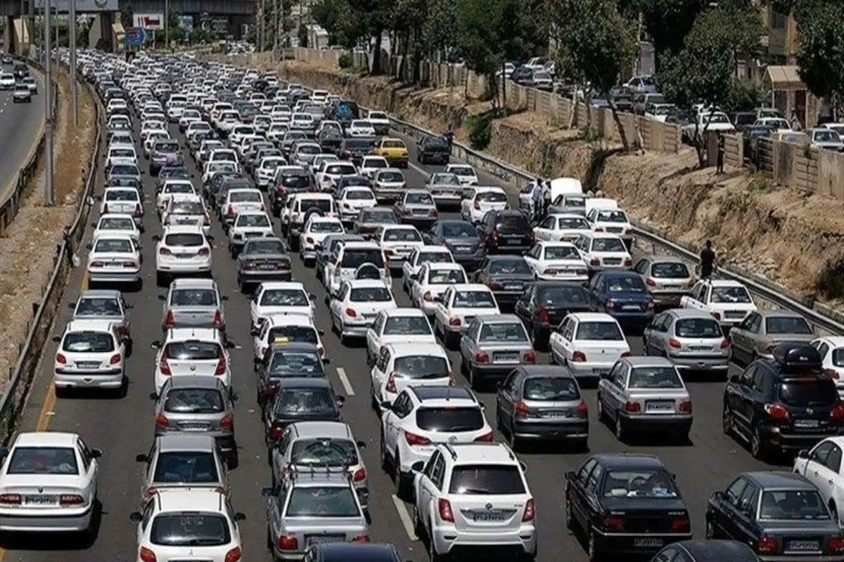 ترافیک فوق سنگین در خروجی شرقی پایتخت