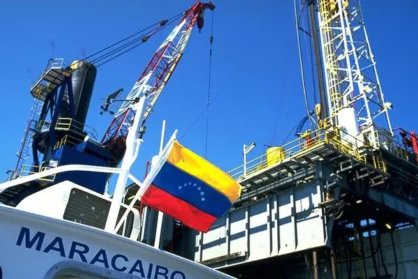 تمدید معافیت تحریم‌های نفت و گاز ونزوئلا