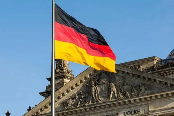 بلومبرگ: رشد اقتصاد آلمان همچنان متوقف است