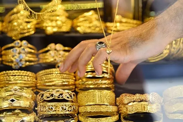 مالیات بر طلا، رونق بازار را می‌گیرد