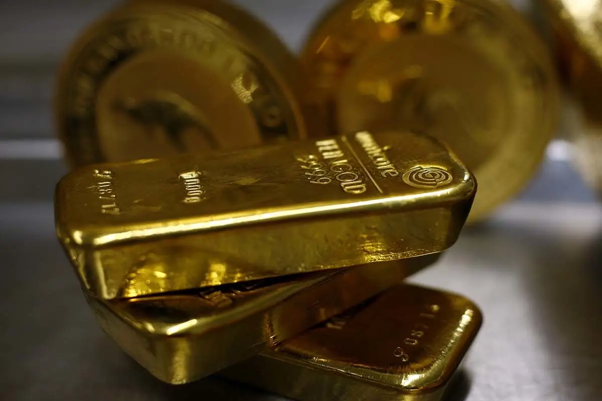 قیمت طلای جهانی به ۲۰۳۴ دلار رسید