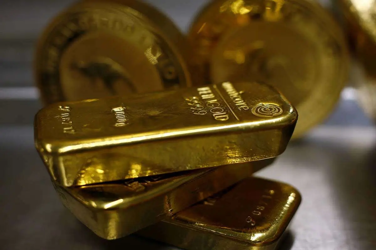 قیمت طلای جهانی به ۲۰۳۴ دلار رسید