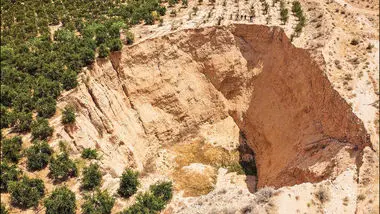 ۳.۵ درصد از مساحت ایران در حال فرونشست/ سالانه بیش از ۳۵ سانتی‌متر فرونشست در این استان/ چرا گرفتار این بحران شدیم؟