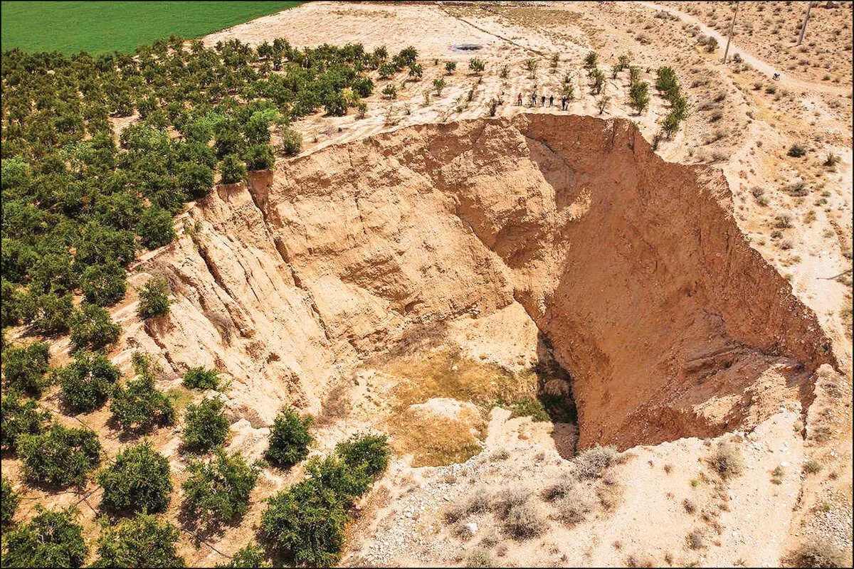 ۳.۵ درصد از مساحت ایران در حال فرونشست/ سالانه بیش از ۳۵ سانتی‌متر فرونشست در این استان/ چرا گرفتار این بحران شدیم؟