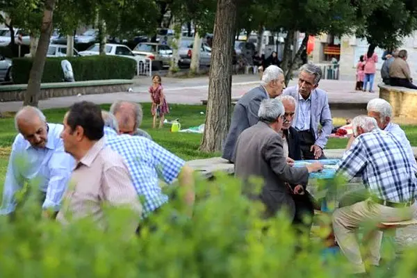 خبر جدید از همسان سازی حقوق بازنشستگان/ ماجرای همسان سازی حقوق بازنشستگان به شکل ۴۰ و ۹۰ درصدی چیست؟