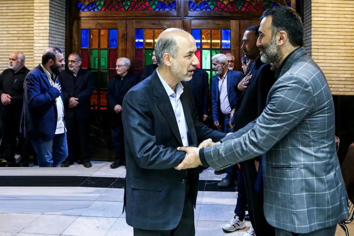 چرا احمدی‌نژاد در مراسم ترحیم وزیرش حاضر نشد؟