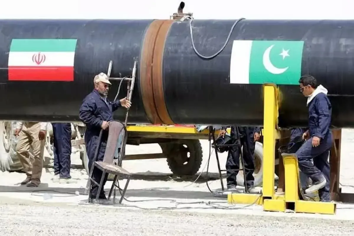 پاکستان خط لوله گاز با ایران را تکمیل می‌کند؟