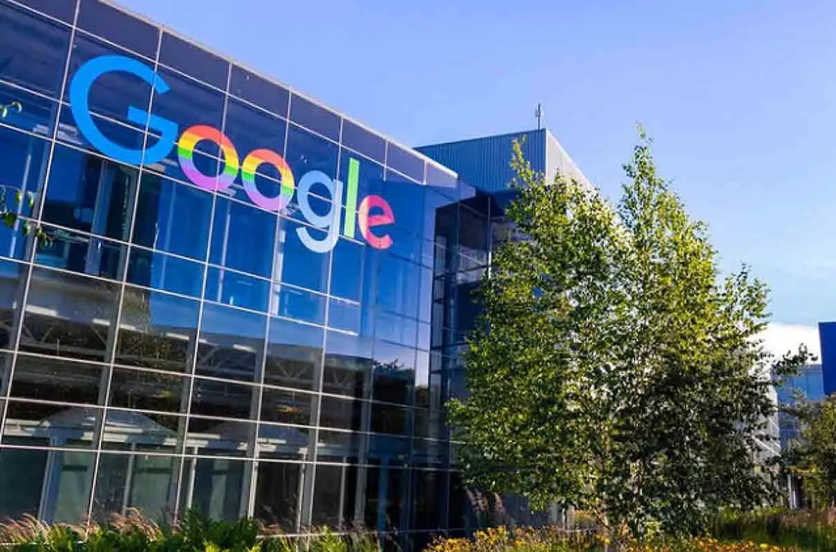 گوگل صدها کارمند خود را اخراج کرد
