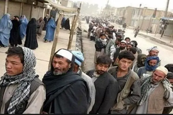 مهاجران افغانستانی باید به سرزمین خود بازگردند
