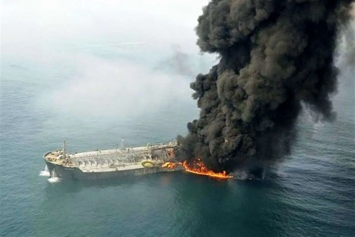 تغییر مسیر کشتی چینی علت اصلی حادثه سانچی بود