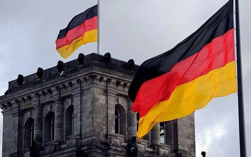 آلمان باید تحریم‌ها علیه ایران را اعمال کند