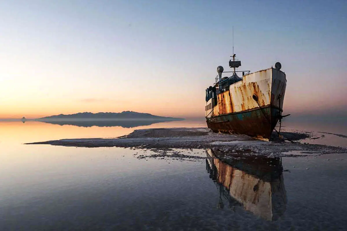 آب ورودی به دریاچه ارومیه ۴۰۰ میلیون مترمکعب کمتر از پارسال است