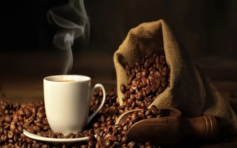 رابطه نوشیدن قهوه و افزایش طول عمر
