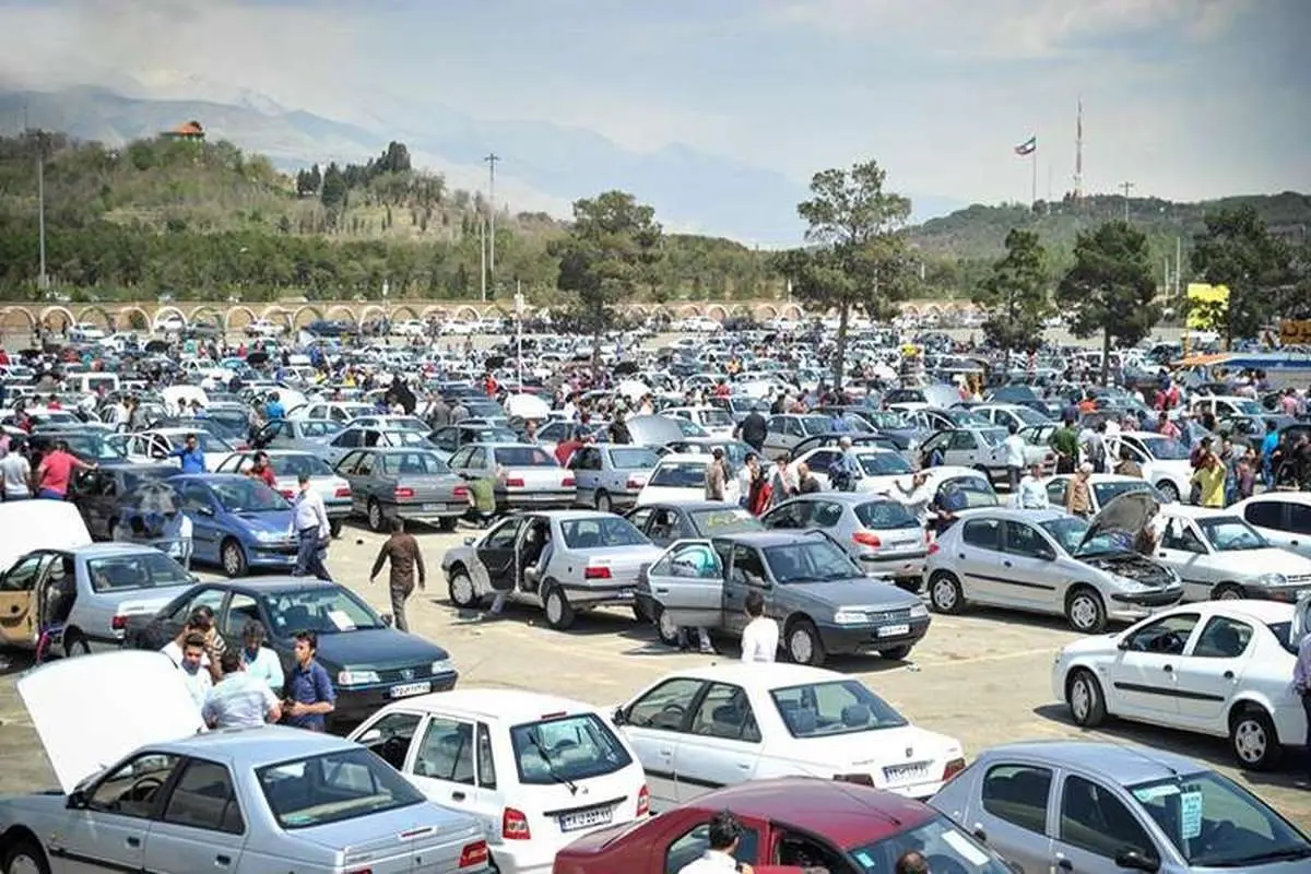 بعد از رمضان بازار خودرو رونق می‌گیرد