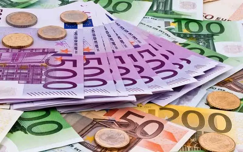 کاهش ارزش یورو با دستور انتخابات مجدد در ایتالیا