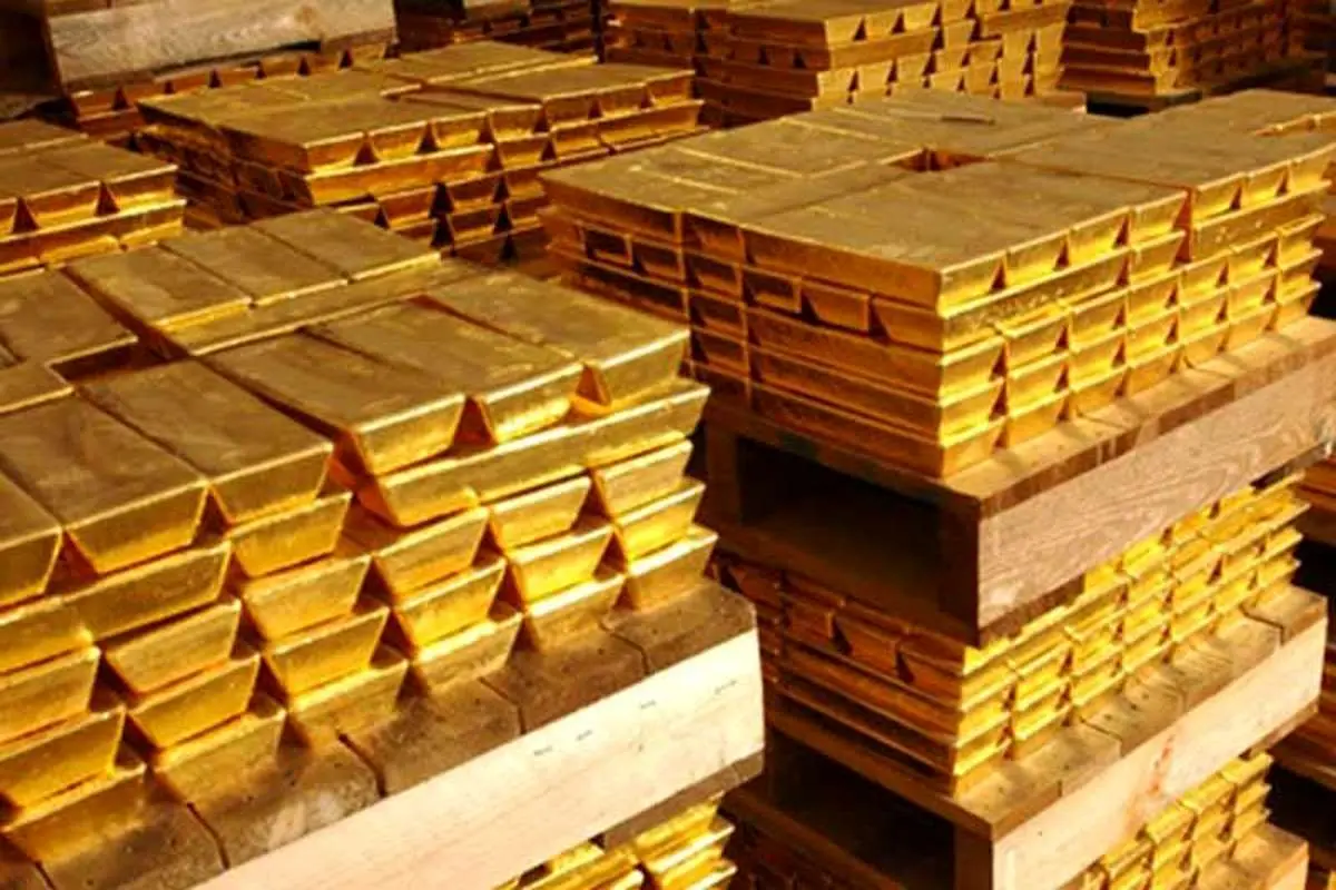 طلا پایین مرز ۱۳۰۰ دلار ماند