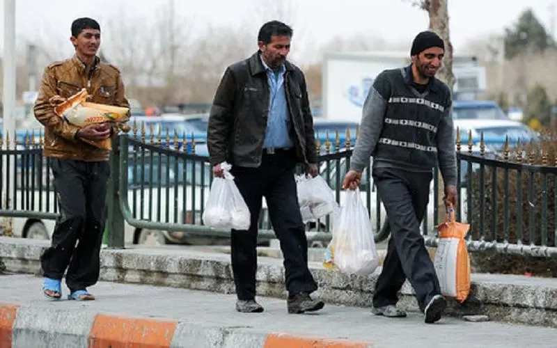 توزیع سبد کالای اساسی برای کارگران و بازنشستگان