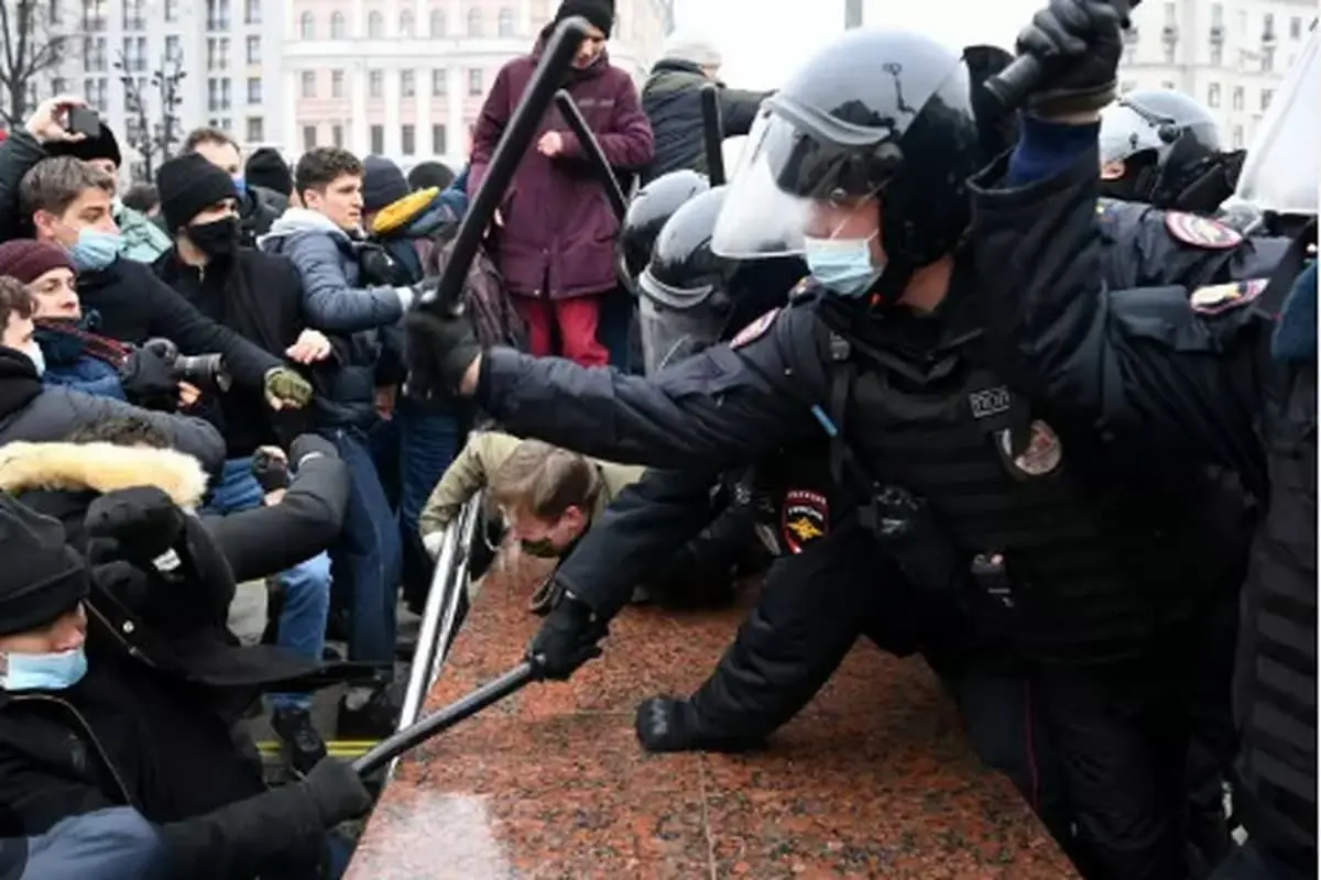  ۷۳ نفر در روسیه در مراسم یادبود ناوالنی بازداشت شدند 