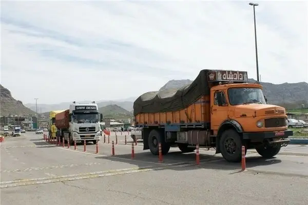 علت توقف کامیون های حامل سوخت در مرز افغانستان