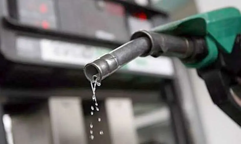 عرضه بنزین یورو ۴ افزایش می یابد/کاهش واردات روزانه بنزین