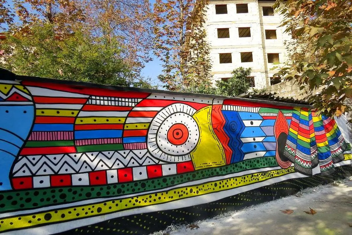 اجرای ۷ هزارمترمربع نقاشی دیواری در قلب تهران