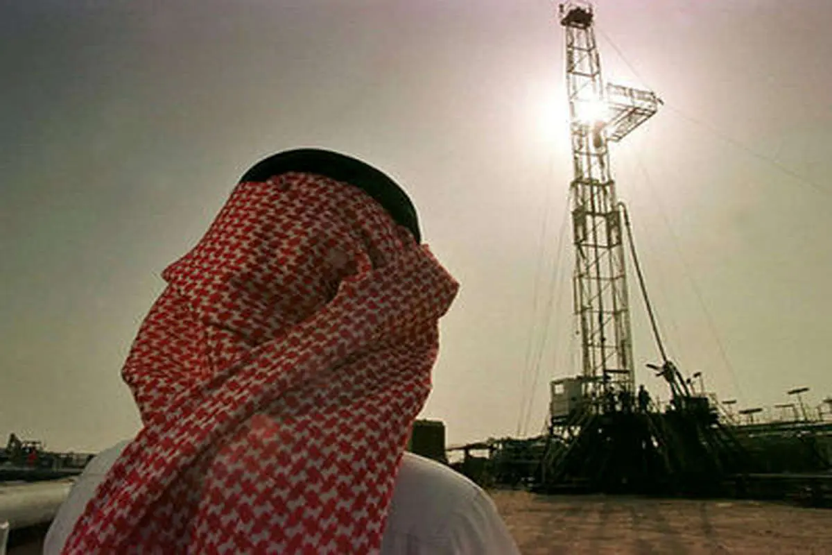 انگلیس به عربستان برای کاهش وابستگی به نفت کمک می‌کند