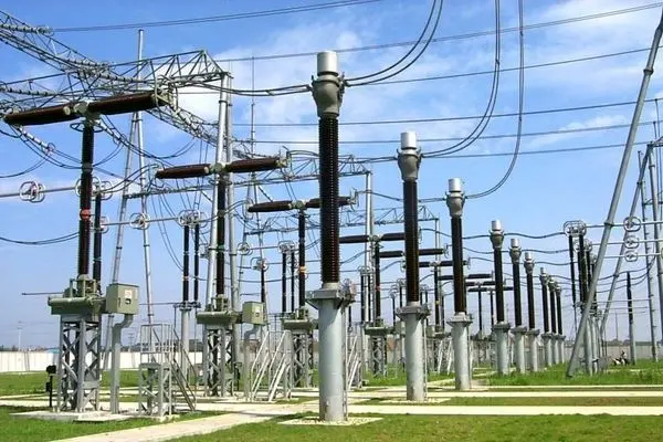 تاکید وزیر نیرو بر توسعه انرژی‌های تجدیدپذیر با
صادرات برق 