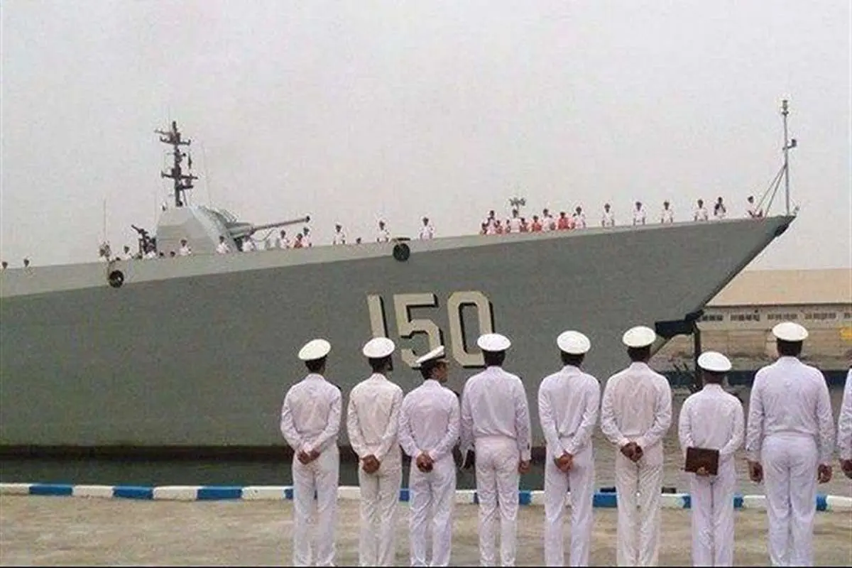 ناوگروه نیروی دریایی چین در بندرعباس پهلو گرفت
