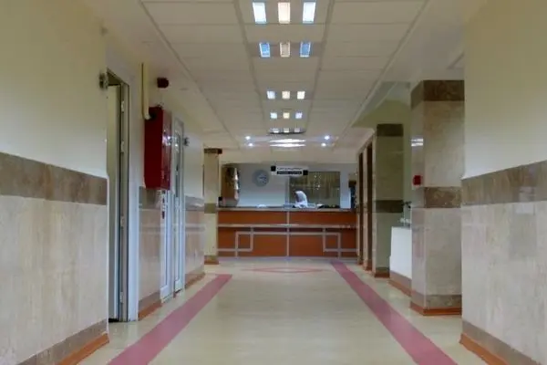 وزارت بهداشت: صد بیمارستان باید پلمب شوند