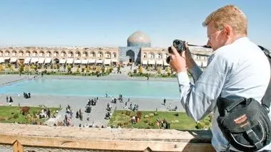 تبعات سیاست‌های خصمانه ترامپ بر صنعت گردشگری ایران