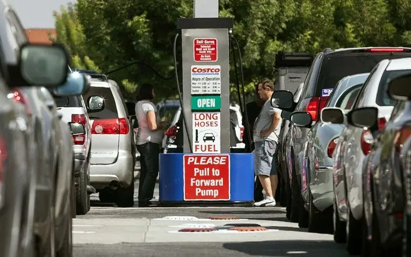 قیمت بنزین آمریکا افزایش می‌یابد