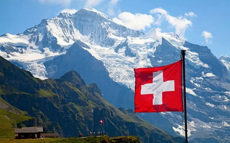 سوئیس رقابت‌پذیرترین اقتصاد دنیا