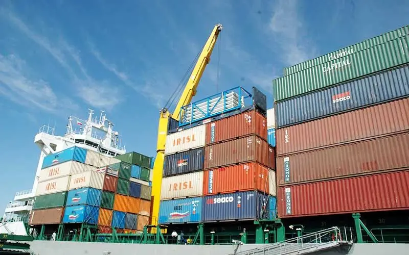 تجارت خارجی ۴۴ میلیاردی با تراز تجاری منفی ۳ میلیاردی در ۶ ماه